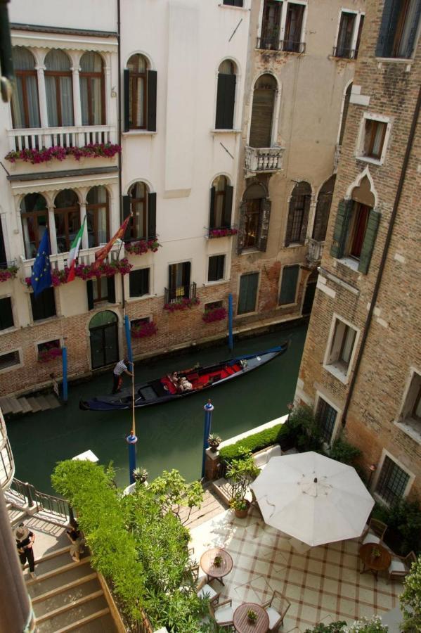Anzolo Palace - Rooms & Apartments Venesia Bagian luar foto